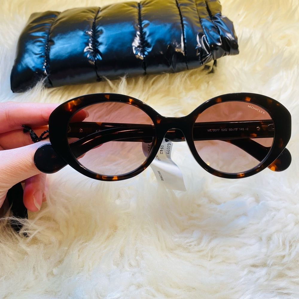 New authentic Moncler sunglasses - Picture 11 of 12